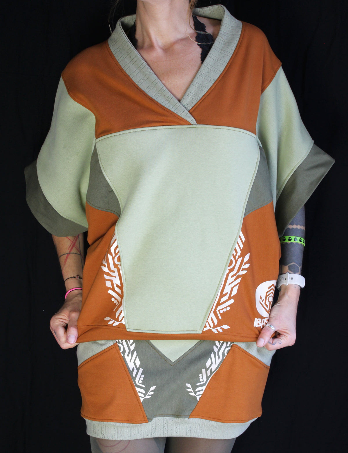 IBASHO 🖤💙🧡💚 A26 Haut/Tunique Kimono TM petit L