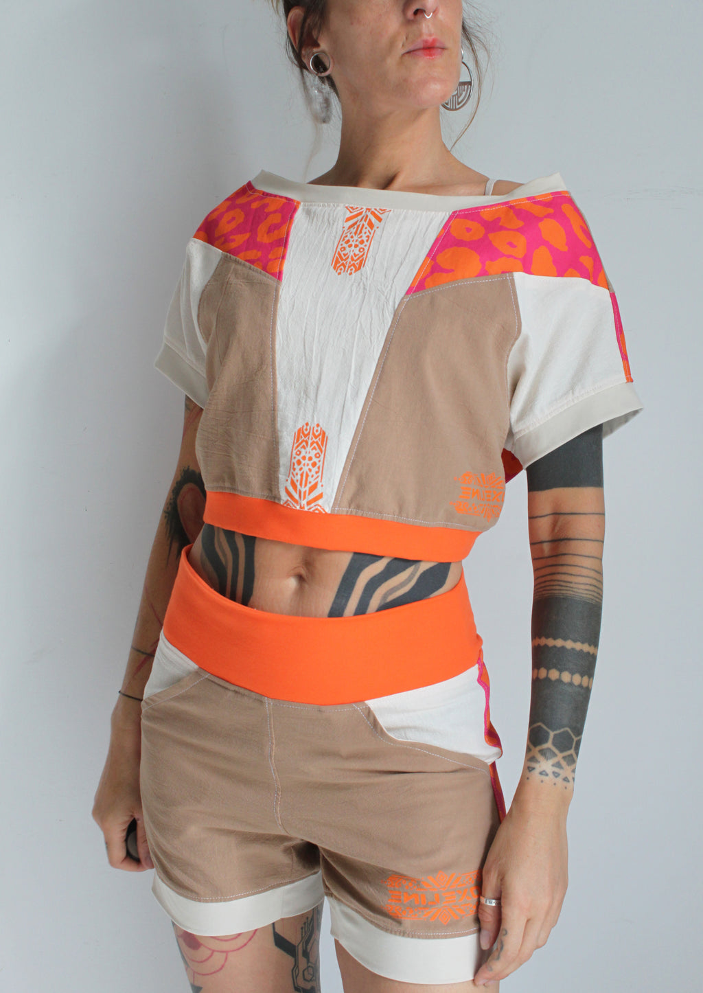 Safari Pop'🩷🐆🧡E26 Short TM