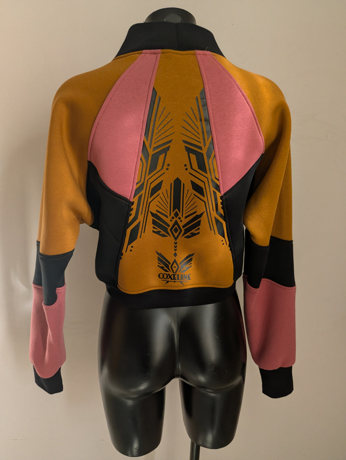 A26 🧡🩷🖤🍁👽🍁🖤🩷🧡 Sweat Court TM