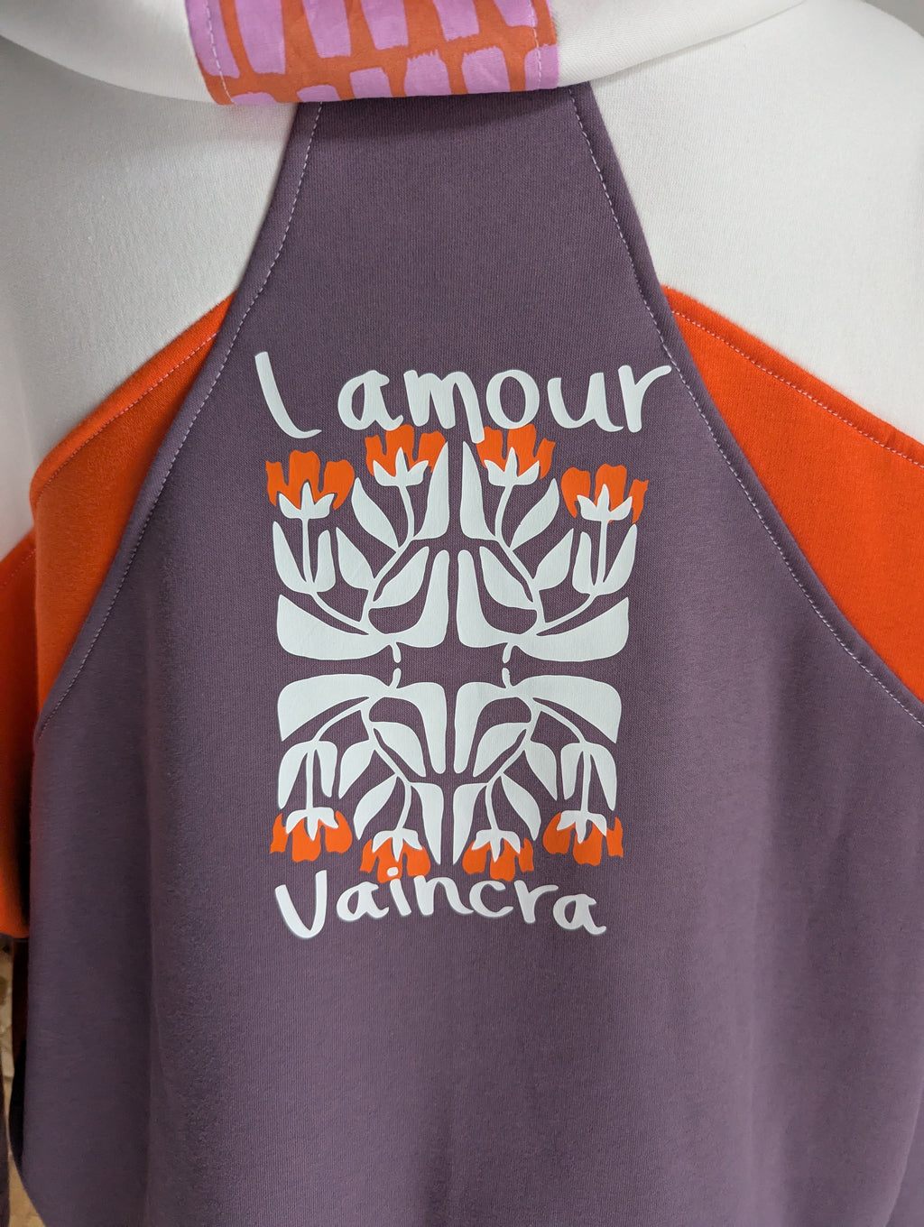 "l'Amour Vaincra" 2.0 P26 Sweat Loose/ Tunique A24 2.0 TM/L