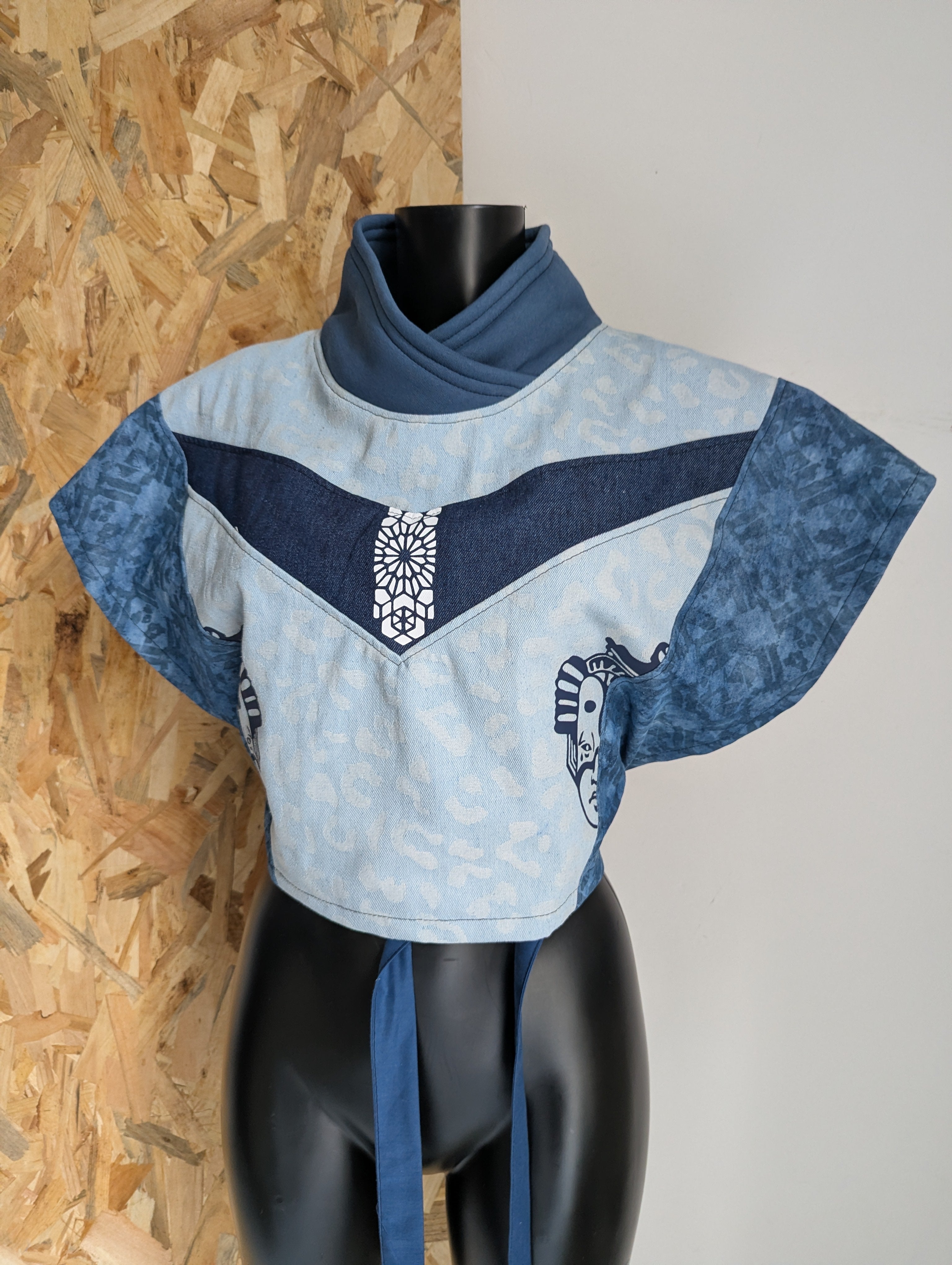 KijiBato Blue P26 Crop Tablier "Oka" (Ōkini P26) TU