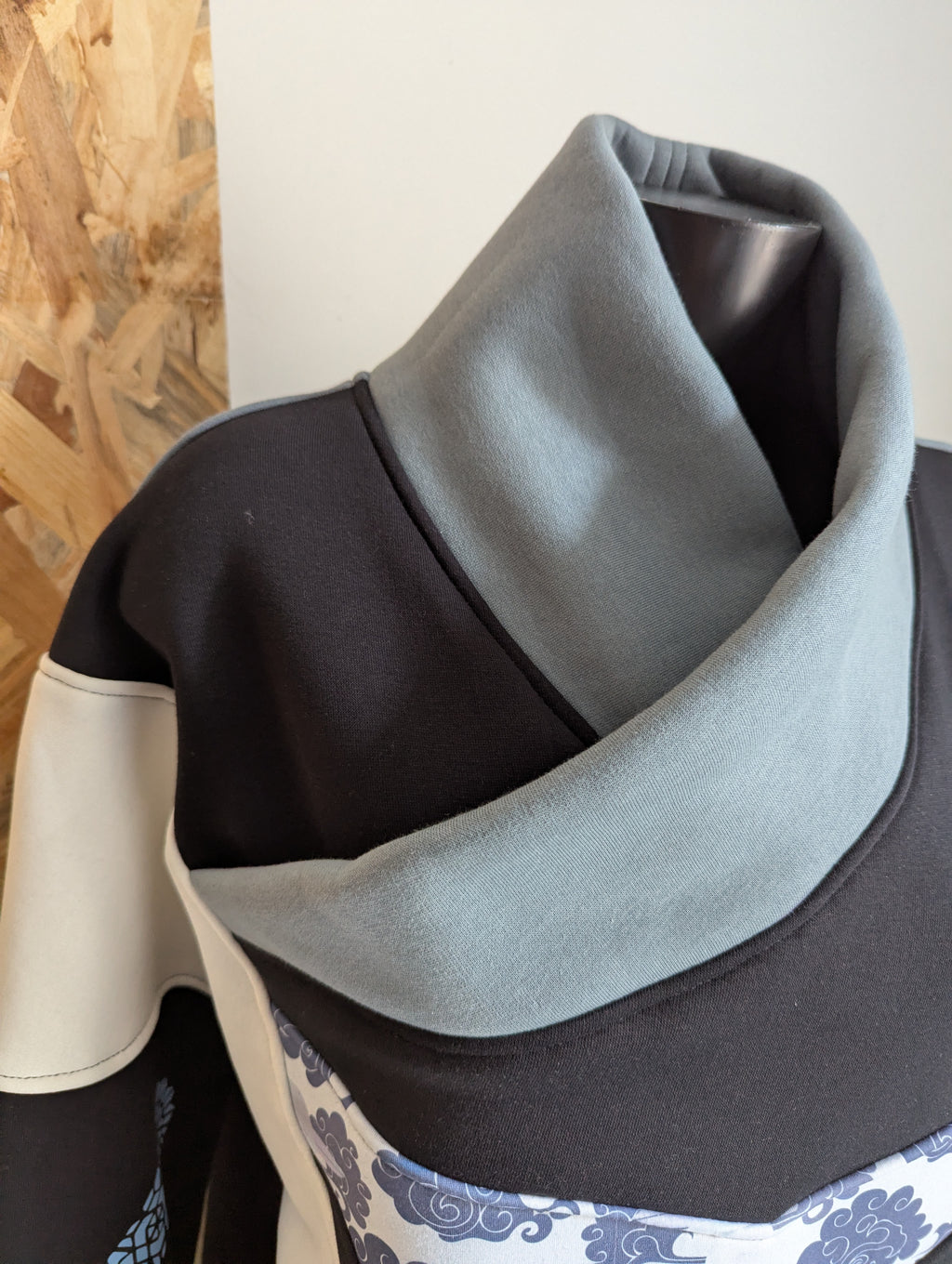 KijiBato Blue P26 Robe-Sweat Col Croisé TL
