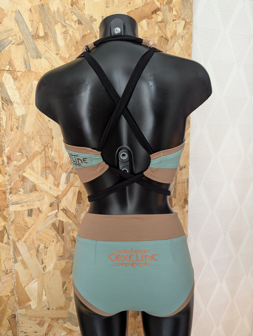 "Toraibaru" E26 Ensemble "Lingerie" TS/M