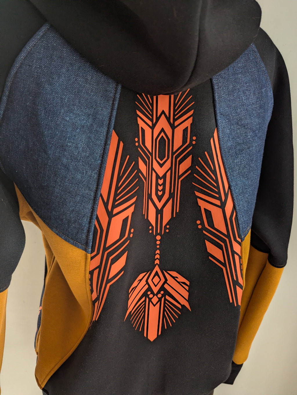 A26 🧡🩷🖤🍁👽🍁🖤🩷🧡 Sweat TM