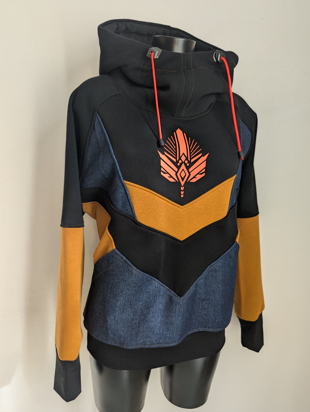 A26 🧡🩷🖤🍁👽🍁🖤🩷🧡 Sweat TM