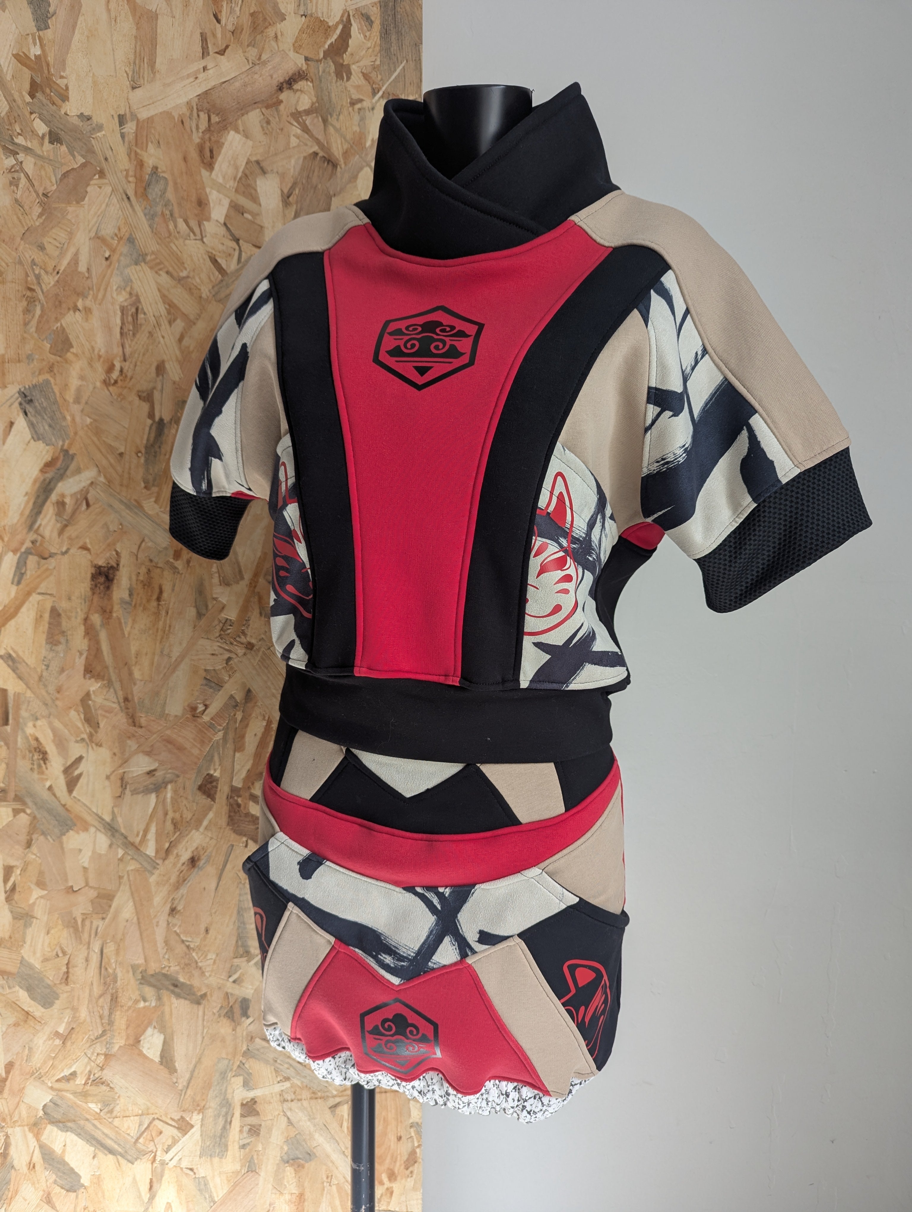 Ōkini P26 Combo Tee-Shirt Sweater "FuKuo" TM + Jupe  "KonBa" TM ( Petit L)