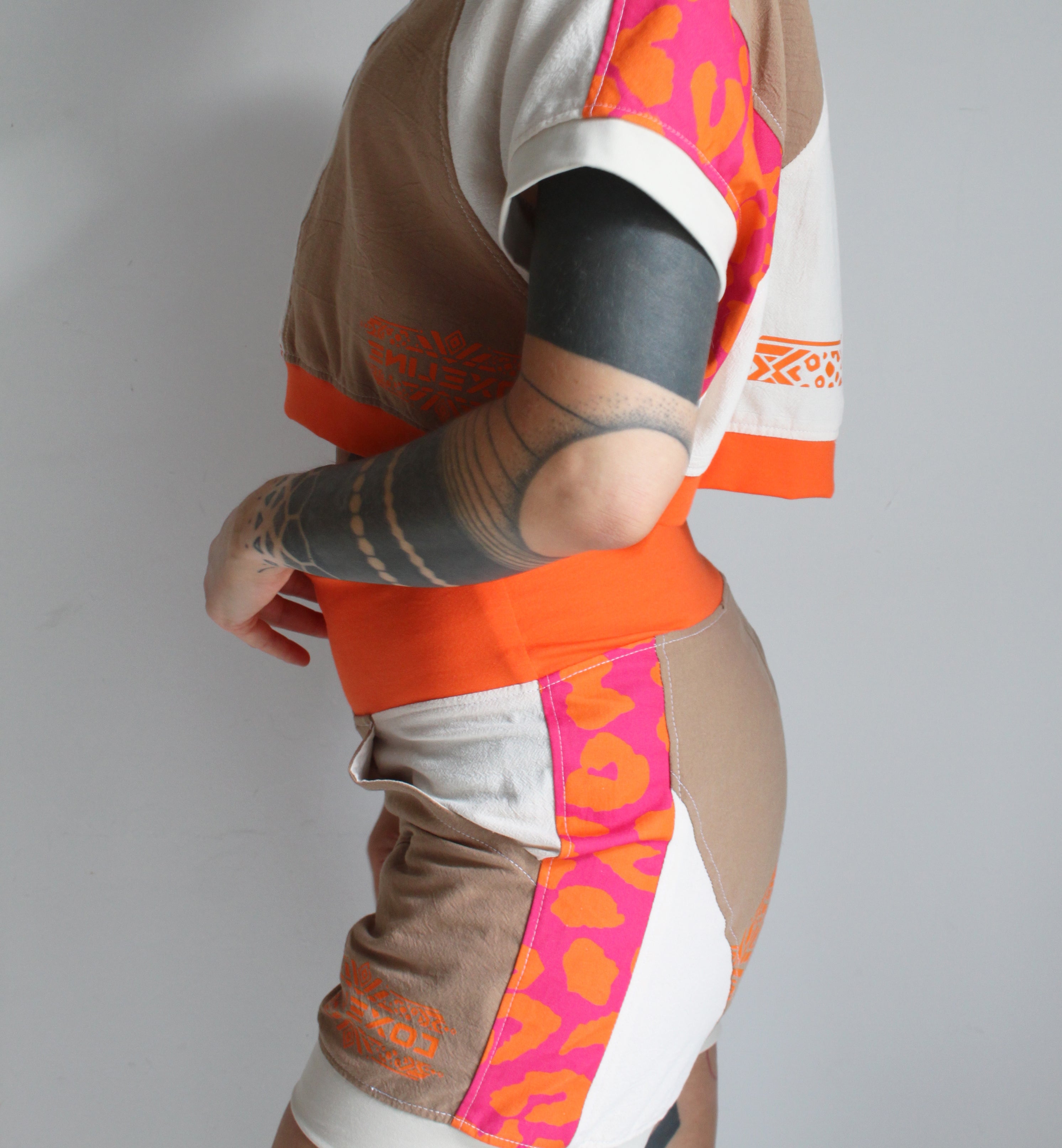 Safari Pop'🩷🐆🧡E26 Short TM