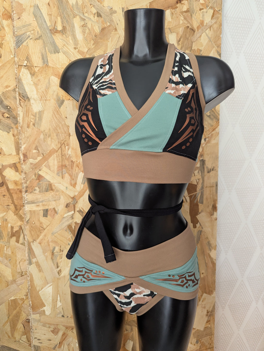 "Toraibaru" E26 Ensemble "Lingerie" TS/M