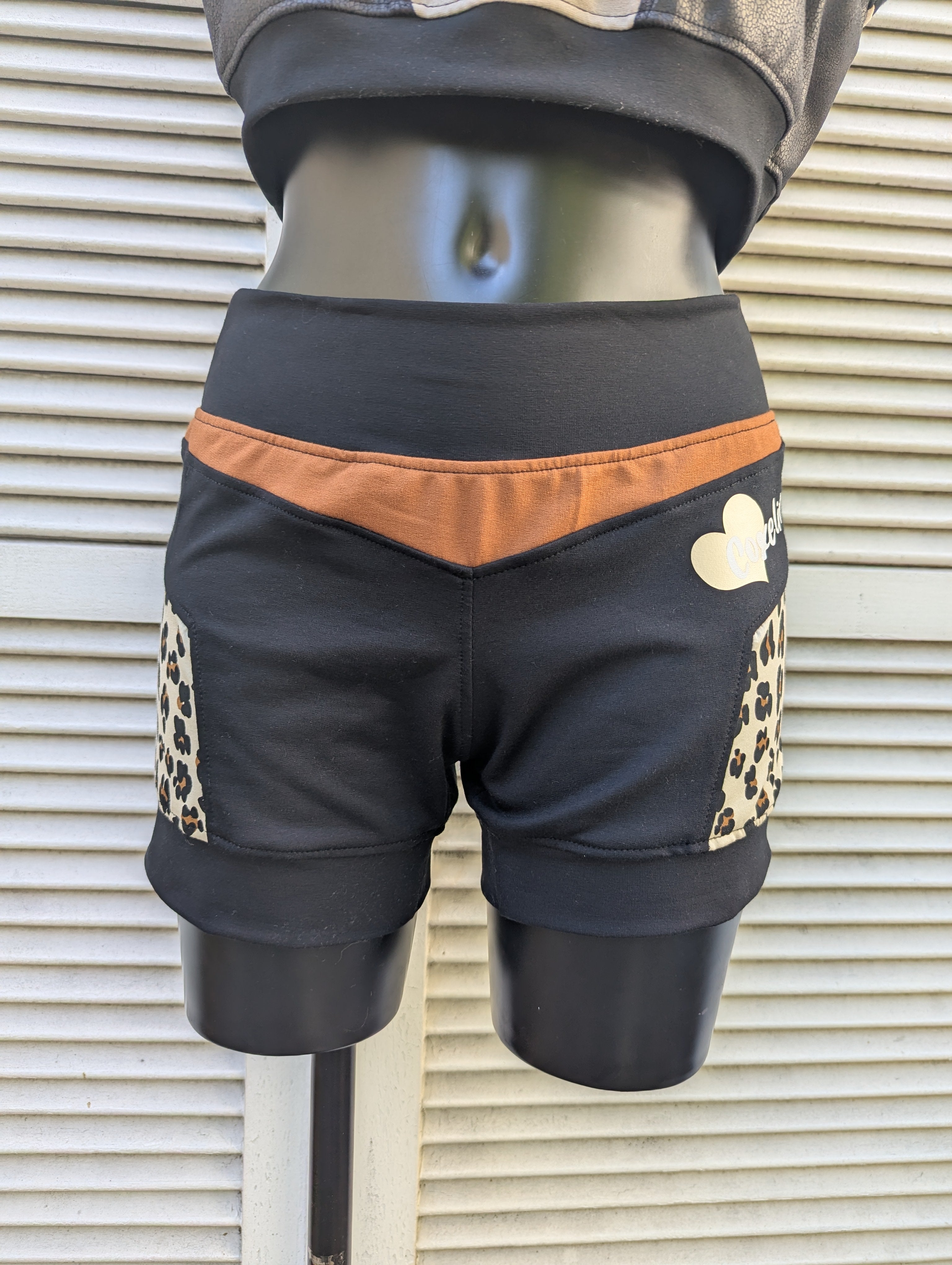 Short E20 TS/M Leo