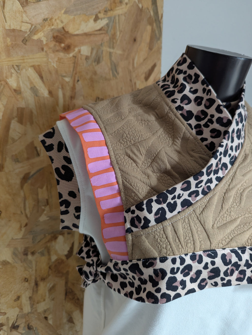 "l'Amour Vaincra" 2.0 P26 tee-shirt Basic + Crop TM