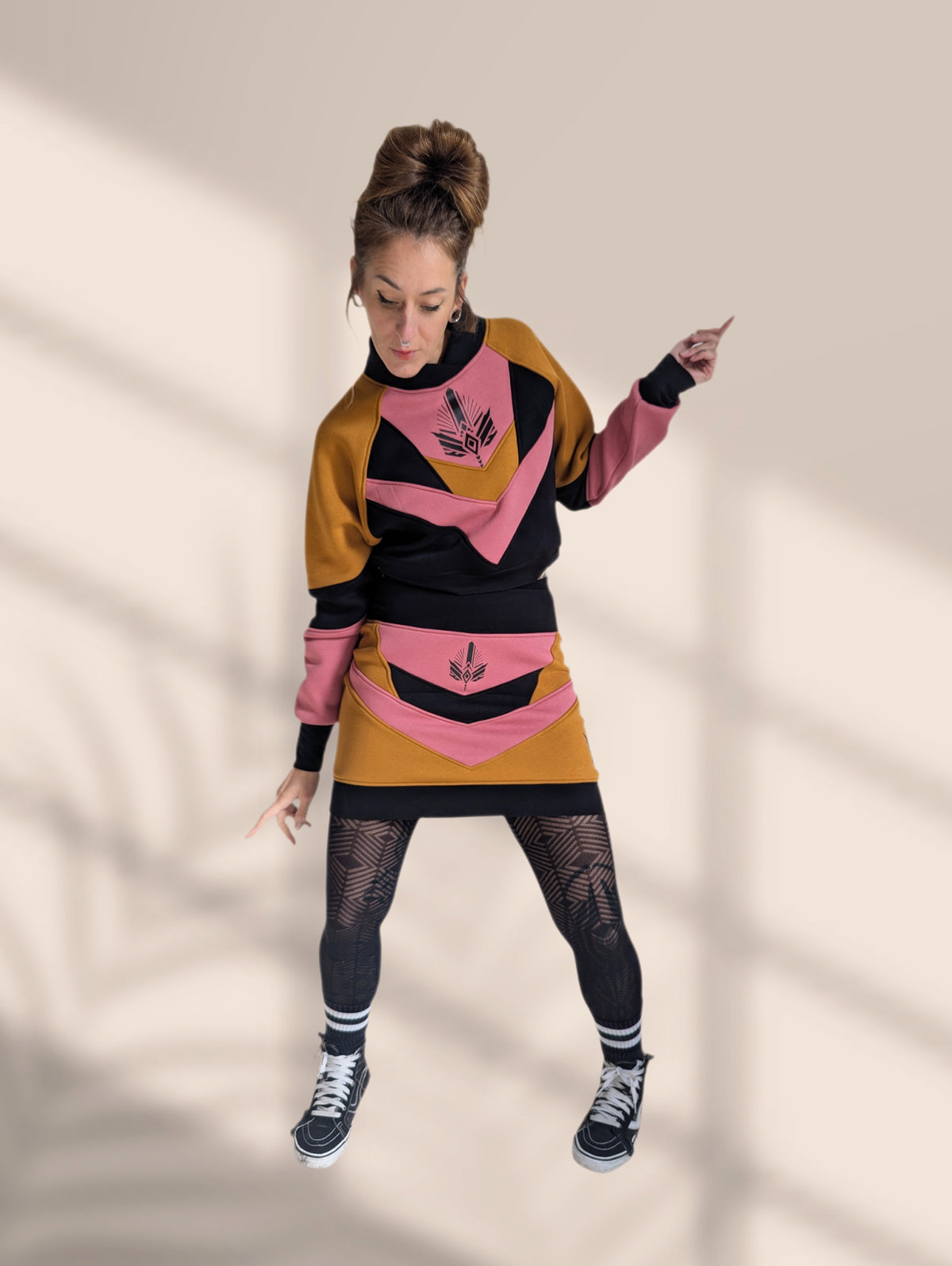 A26 🧡🩷🖤🍁👽🍁🖤🩷🧡 Jupe TM petit L