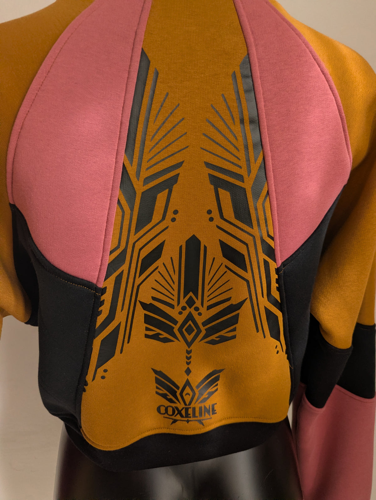 A26 🧡🩷🖤🍁👽🍁🖤🩷🧡 Sweat Court TM