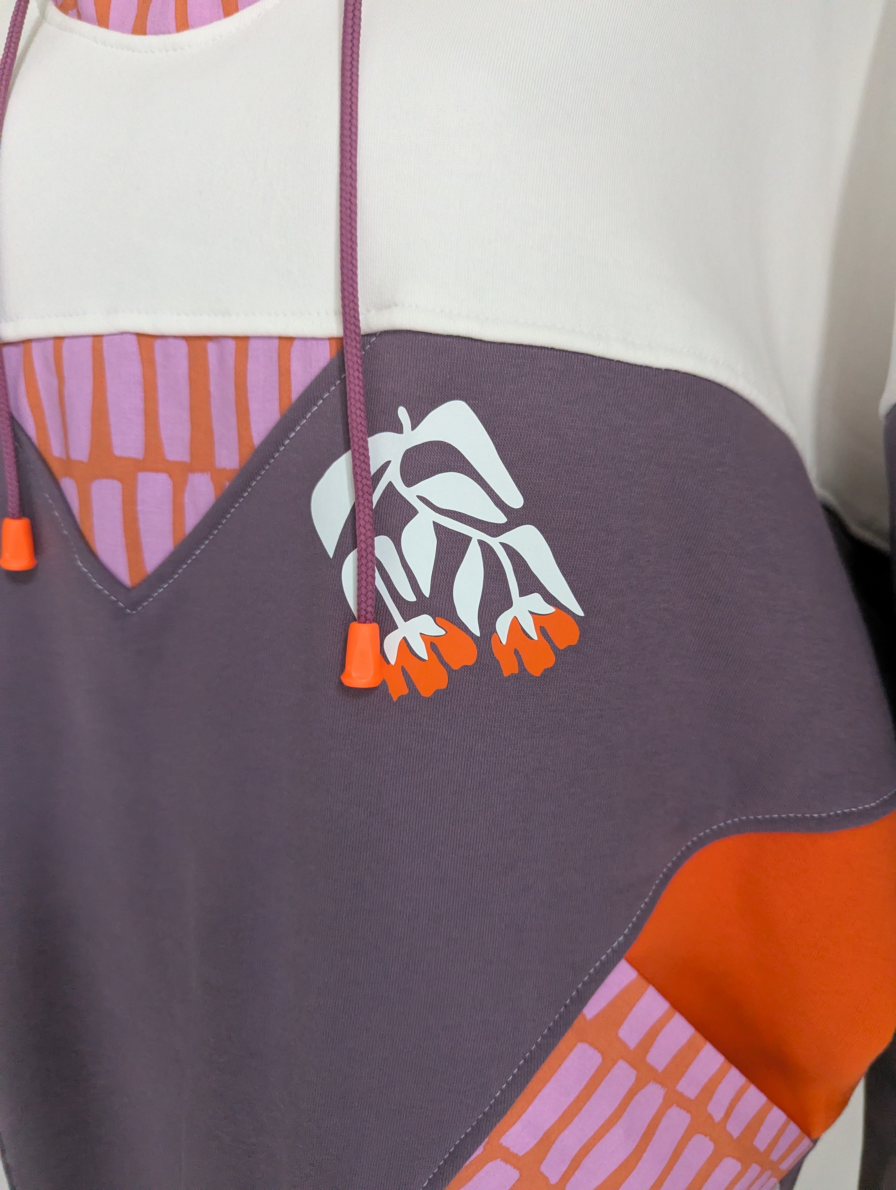 "l'Amour Vaincra" 2.0 P26 Sweat Loose/ Tunique A24 2.0 TM/L